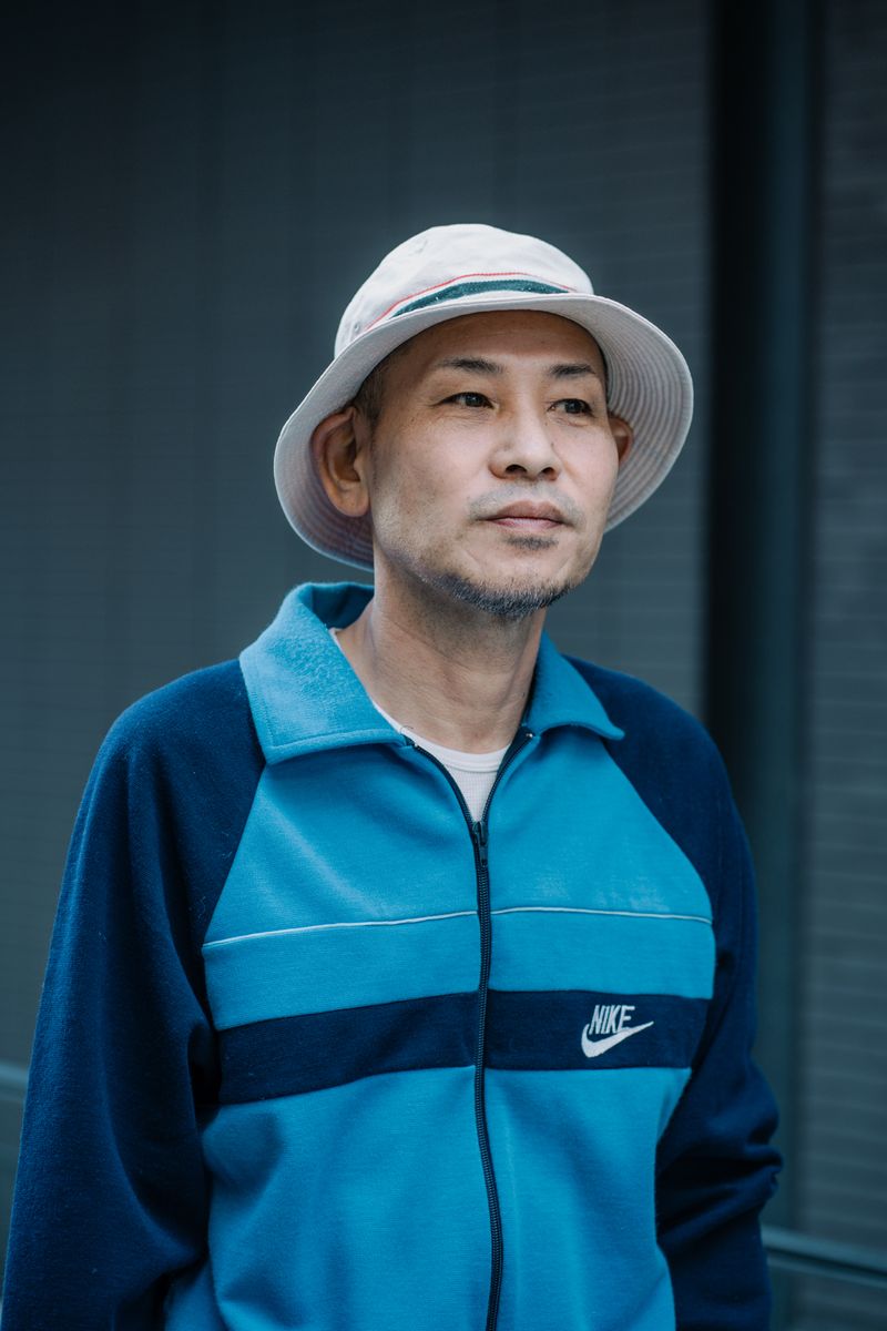 大人の遊び心で楽しむ、色を交えた秋の装い 田中浩信 2枚目の写真
