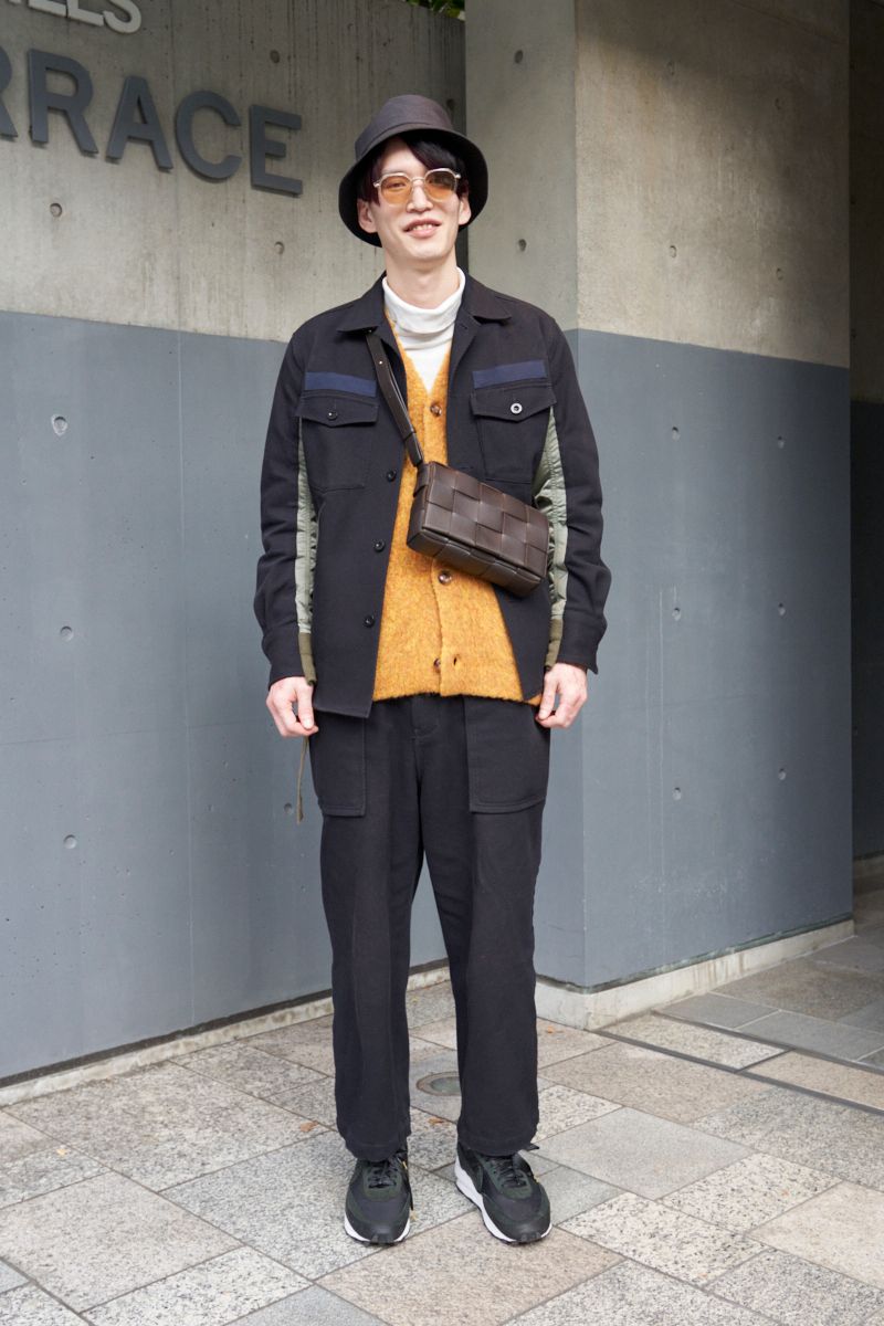 ネイビー×カーキ×イエローの三色使い 片野広大