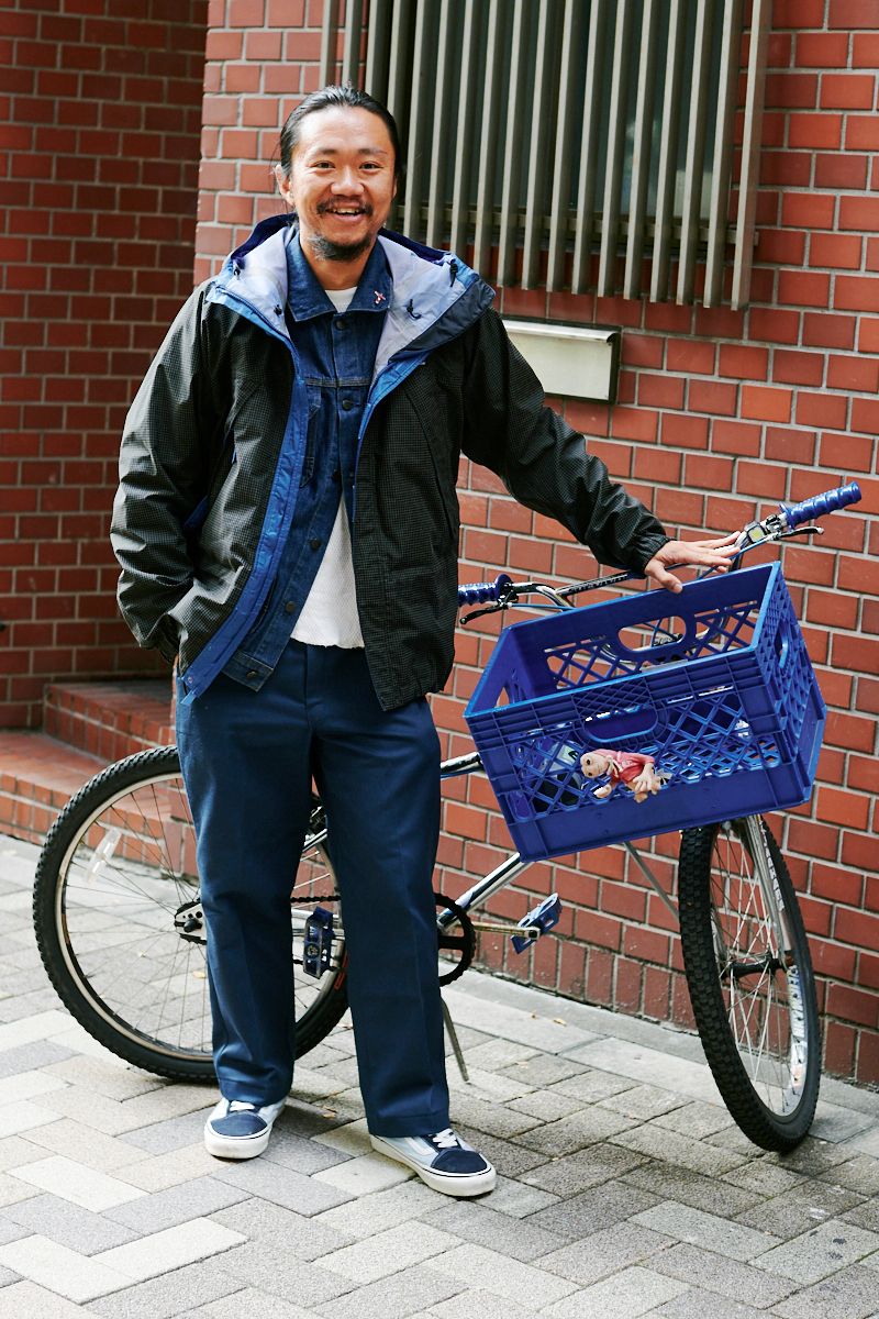 デニムジャケットを使った、統一感のある色使い 神澤良輔