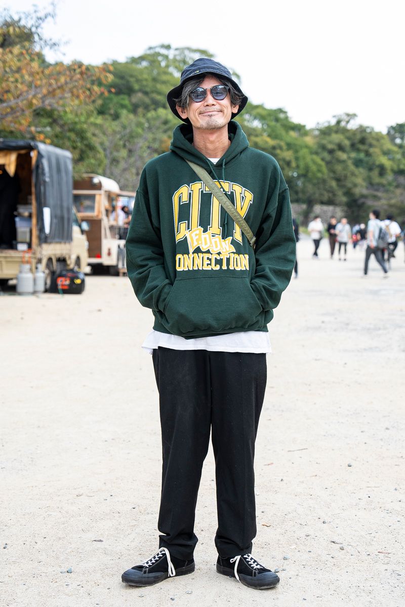 小物が効いた身軽な音楽フェススタイル 橋詰眞嵩