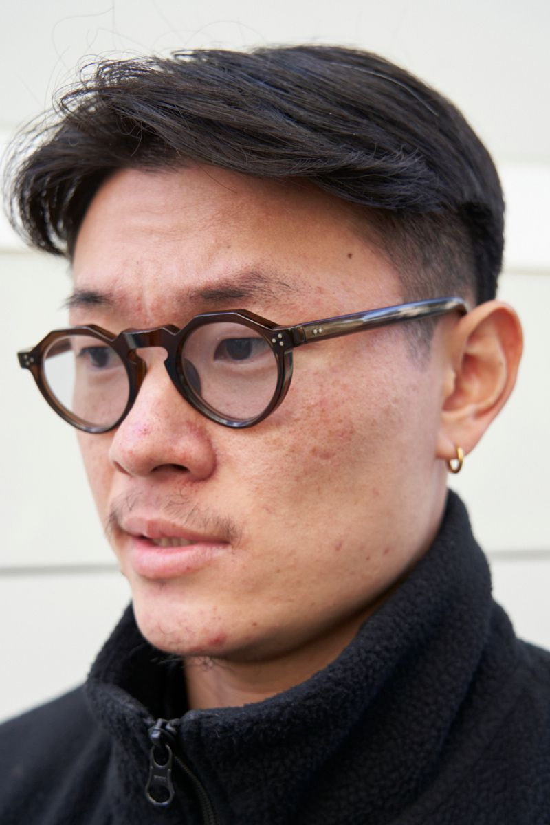 スポーツを楽しむ日は動きやすさを重視して 山中秀斗 3枚目の写真