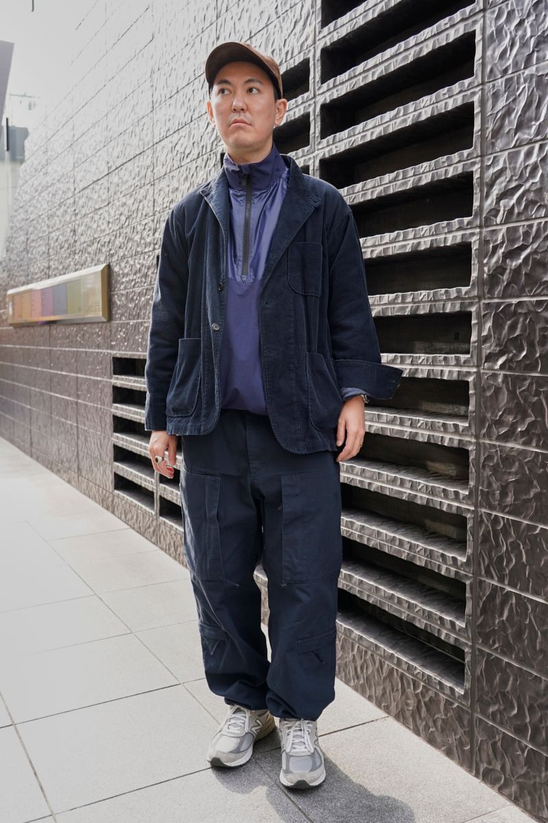 同色コーデののっぺり感を異素材使いで回避 小妻 弘