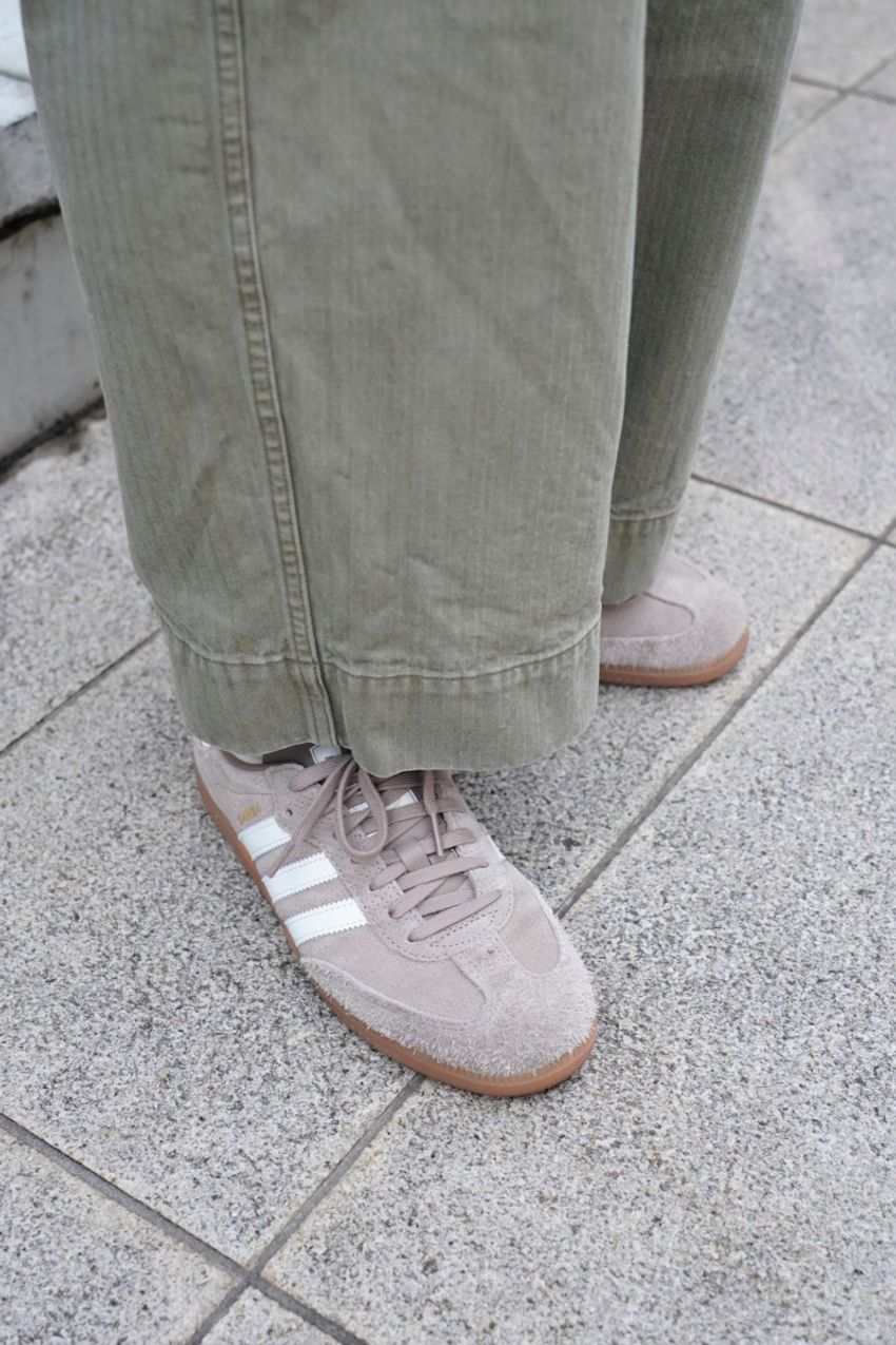 人気上昇中の「モンベル」はバッグも優秀だった！街角スナップで厳選した3コーデ - 4枚目の画像