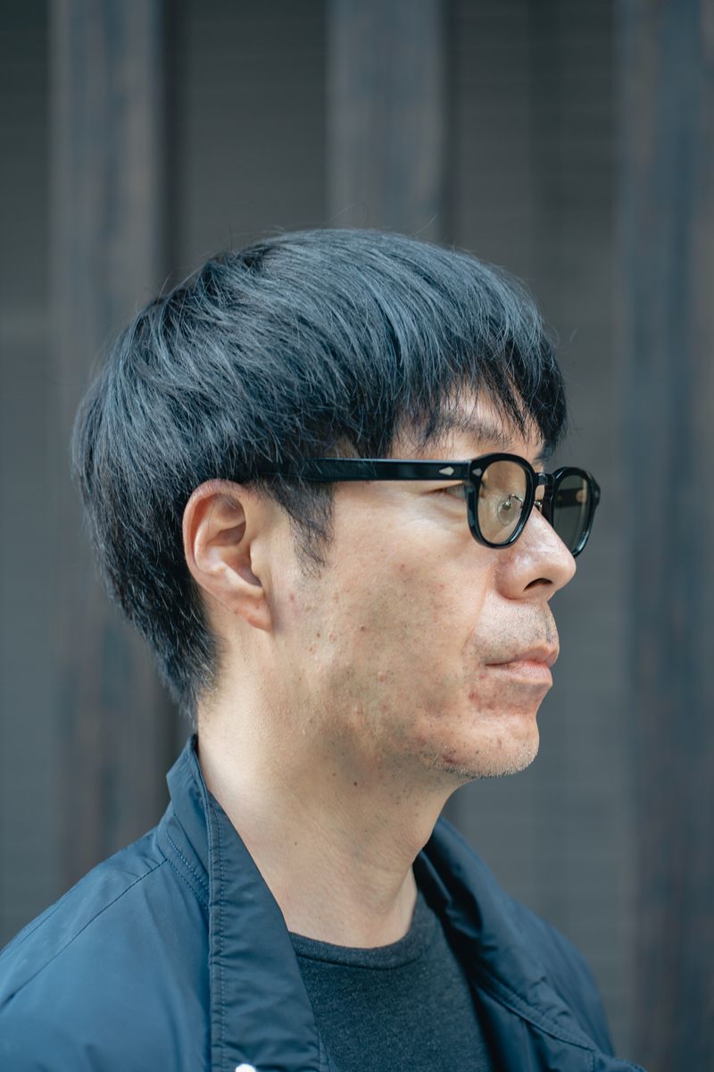 デニムが嫉妬する紺ジャケとチノの絡み合い 松田邦彦 2枚目の写真