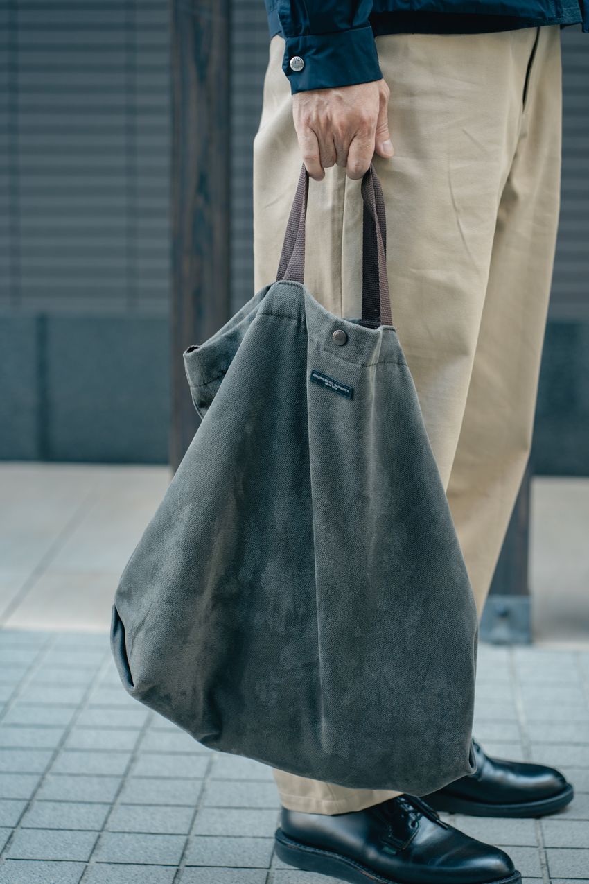 【30〜40代必見】「ディセンダント」のパンツがかなり万能！コーデ好例をスナップで - 9枚目の画像