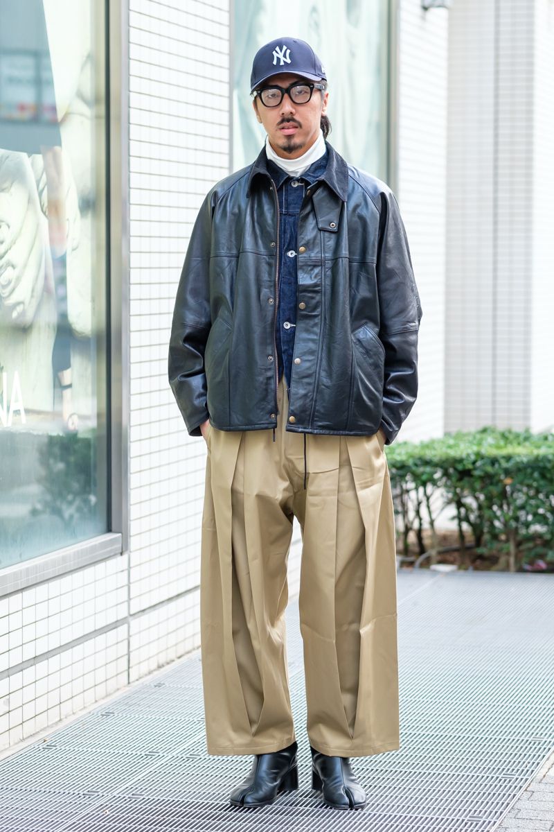 クセ強ワイドPTをレザーJKでドレッシーに 田中良亮