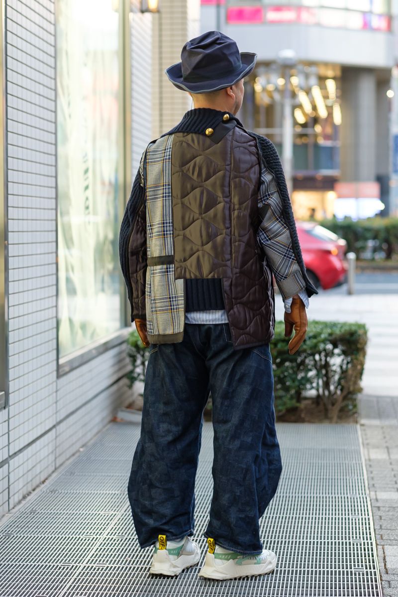 普通に着たら退屈だからジャケット裏返し！ わらじま 3枚目の写真