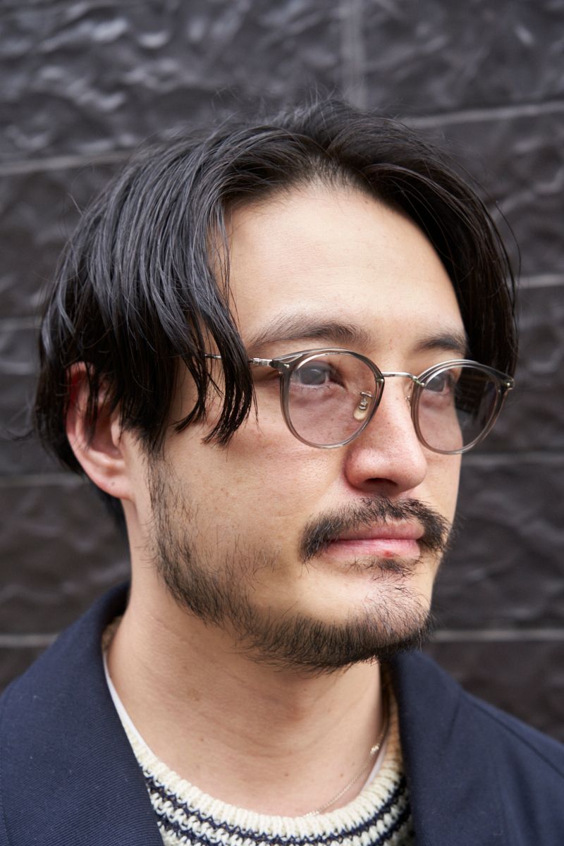 ゆるシルエットを自然にまとめた水色デニム 加藤聖人 3枚目の写真