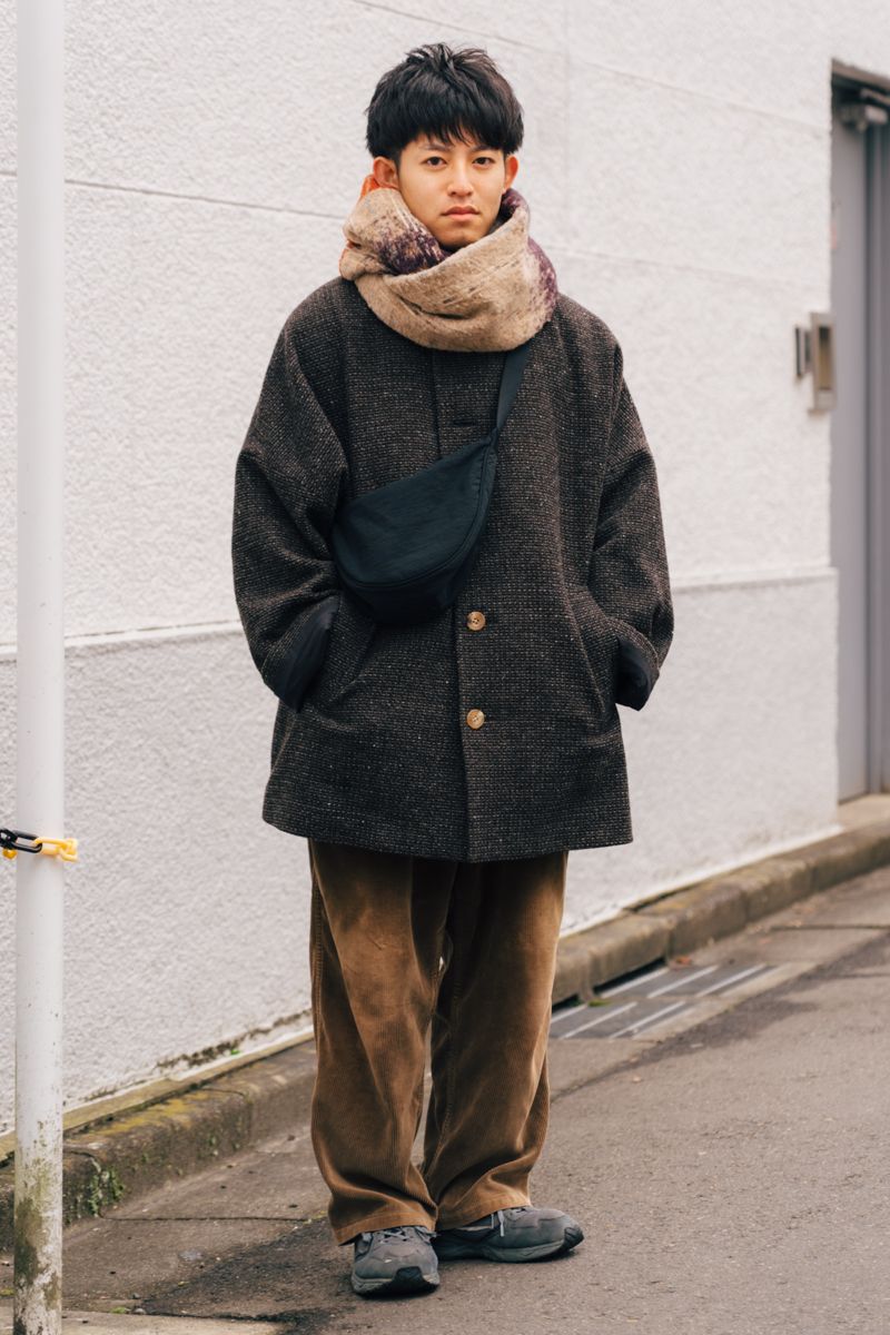 ジャケットとマフラーのオーバー感がいい感じ 榎本 倫