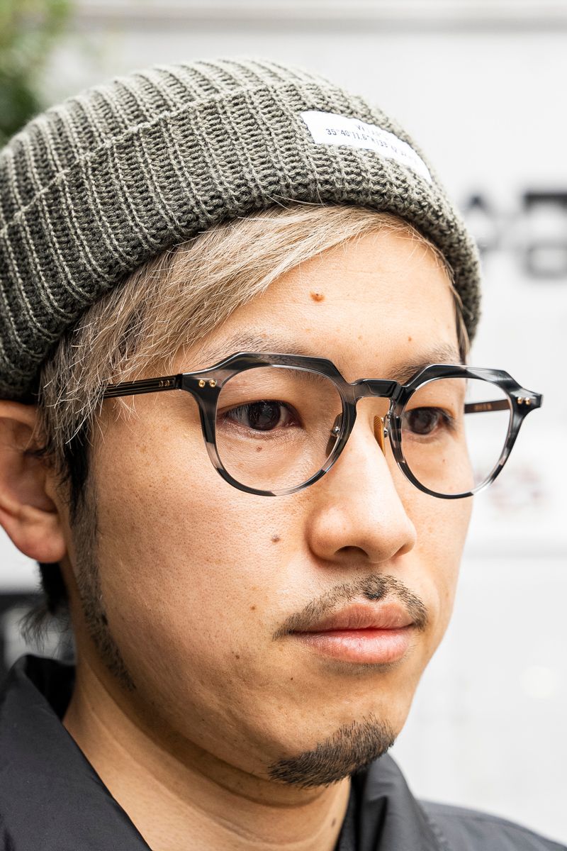 ブラックのストラップで軽快さをアップした黒モード 主藤聡史 3枚目の写真
