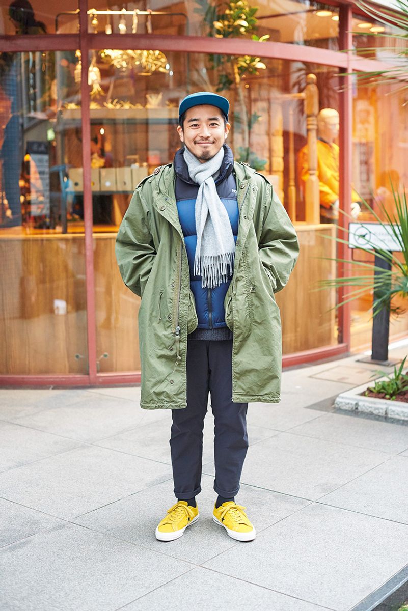 着膨れがちな重ね着をスマートに見せる大きめコート 永山 貴博