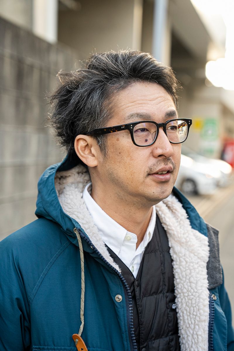 トレンドのアースカラーをさりげなく取り入れるマン 黒岩 章 2枚目の写真