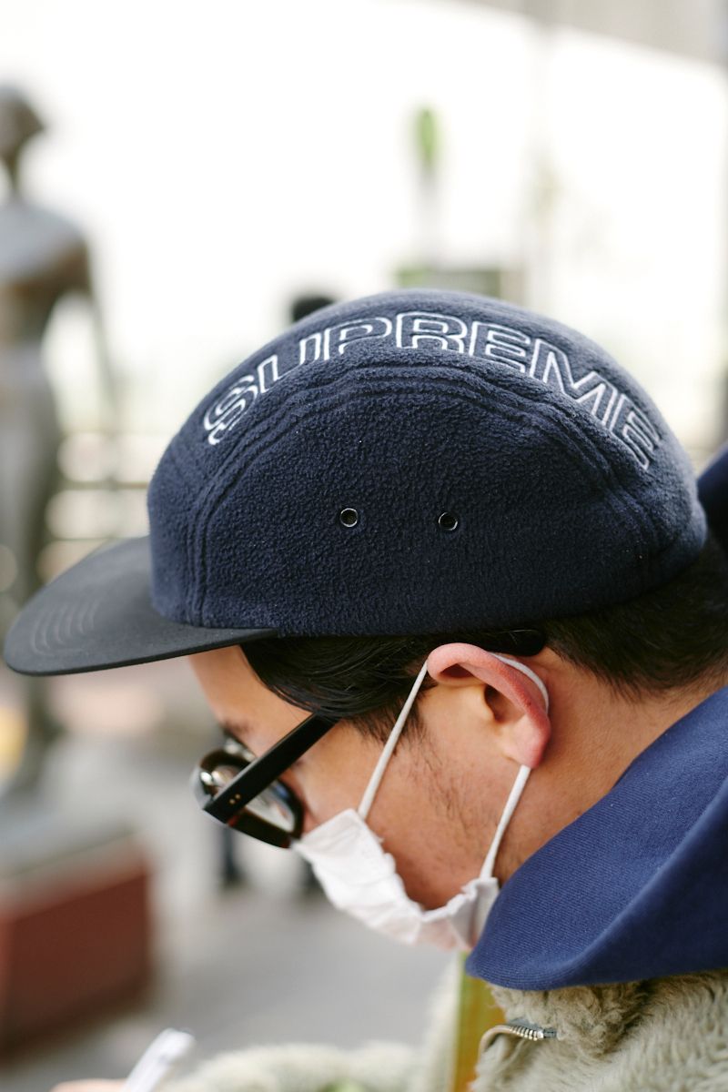 レイヤードした挿し色のオレンジが効果的 大田健人 3枚目の写真