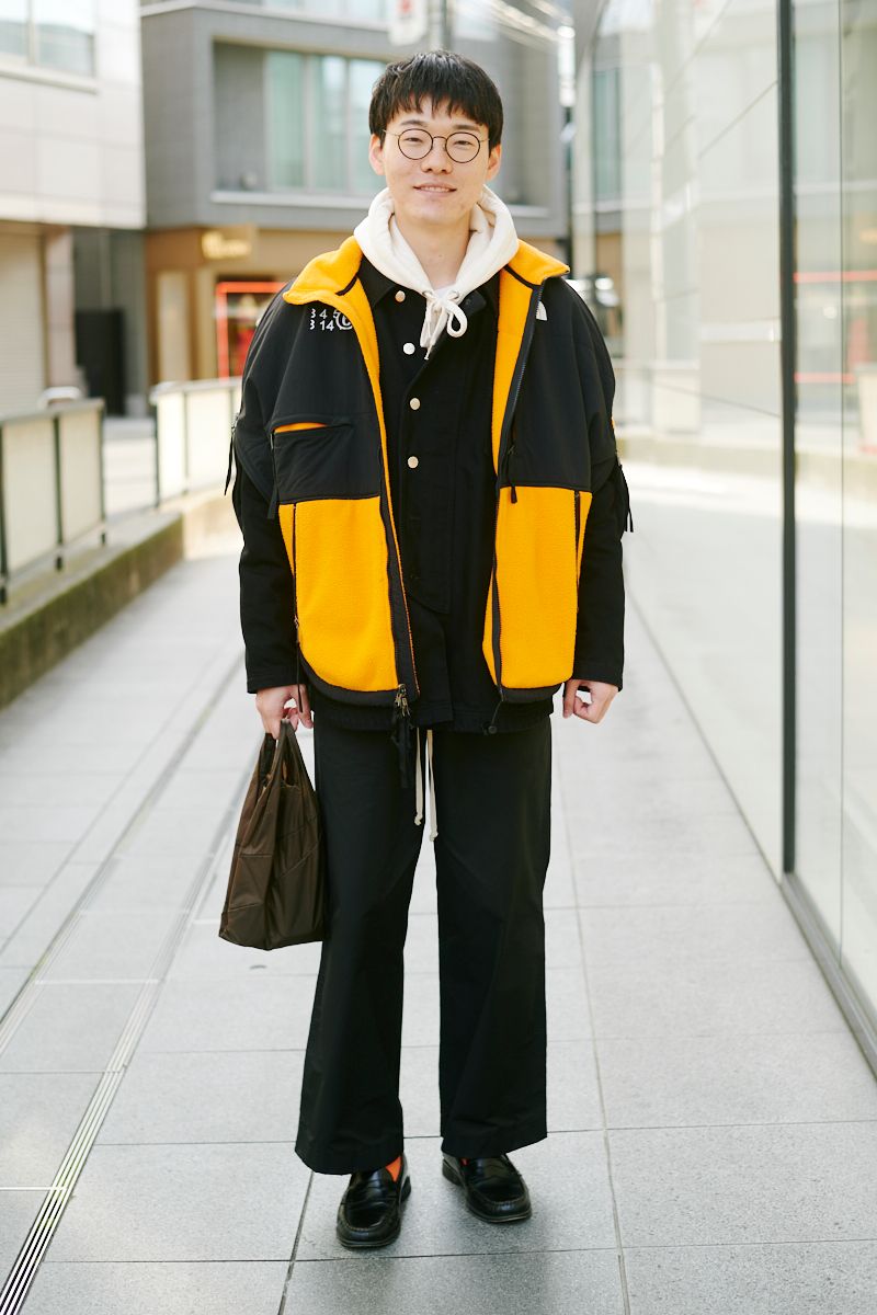 この日の主役は踏切カラーのフリースアウター 佐川優人 2枚目の写真