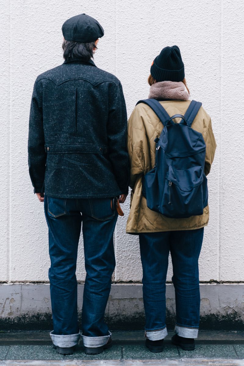 ロールアップのリンクが眼に止まる素敵夫婦 小山田勝己 2枚目の写真