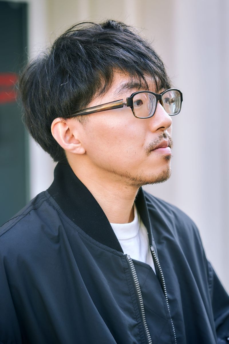 冬のアイスウォッシュデニムは黒と合わせてメリハリを 安藤由旬 3枚目の写真