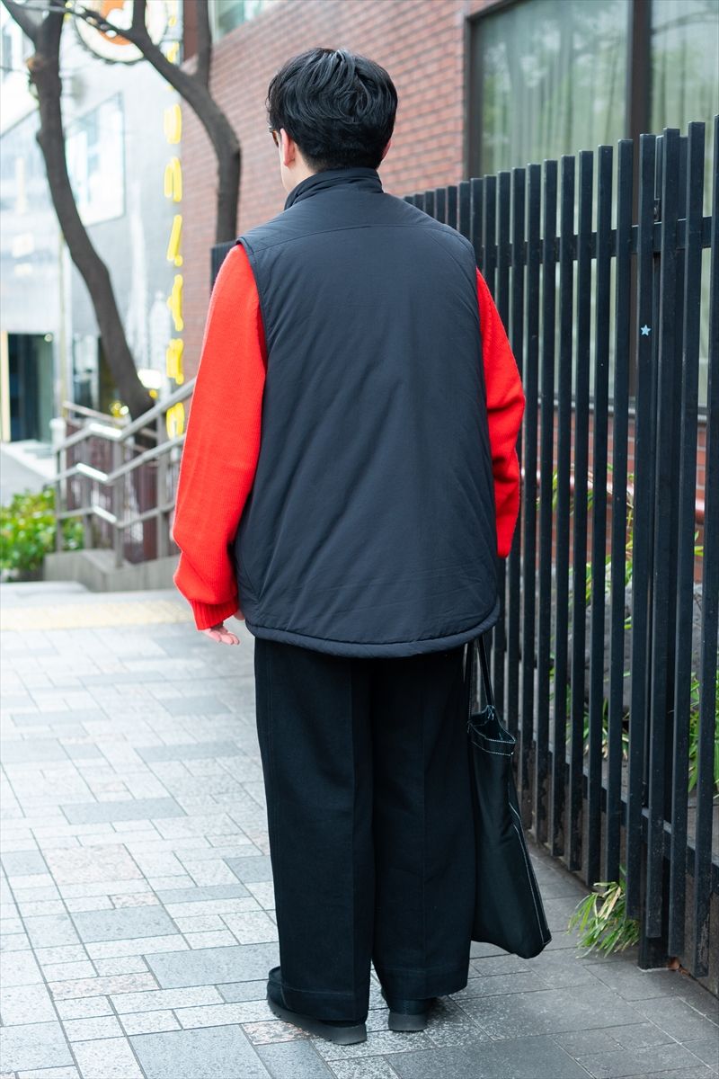 派手になり過ぎない赤の差し色がGOODです 金子亮太 2枚目の写真
