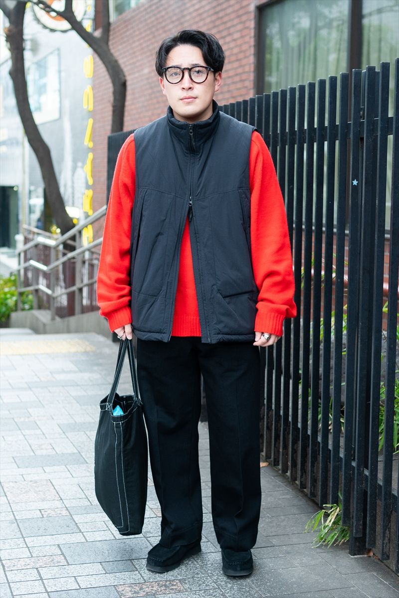 派手になり過ぎない赤の差し色がGOODです 金子亮太