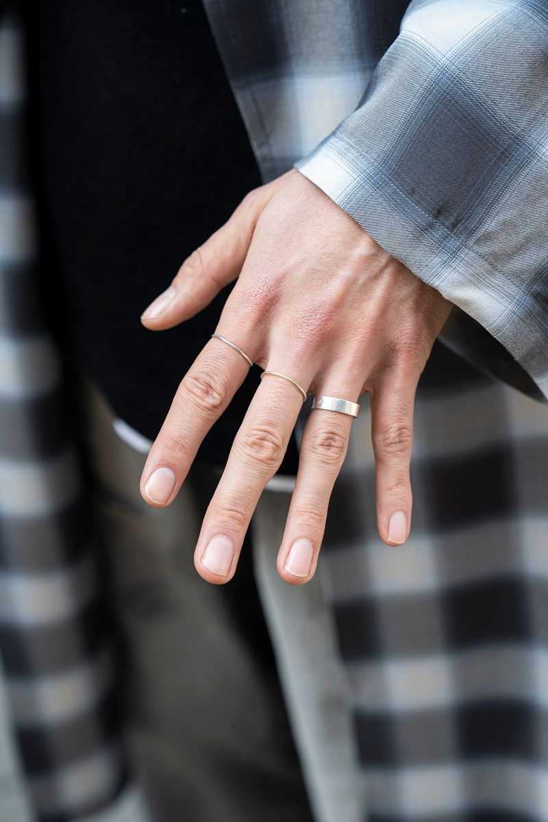 長身を活かしたガウンで春の始まりを楽しむ 野川双太良 5枚目の写真