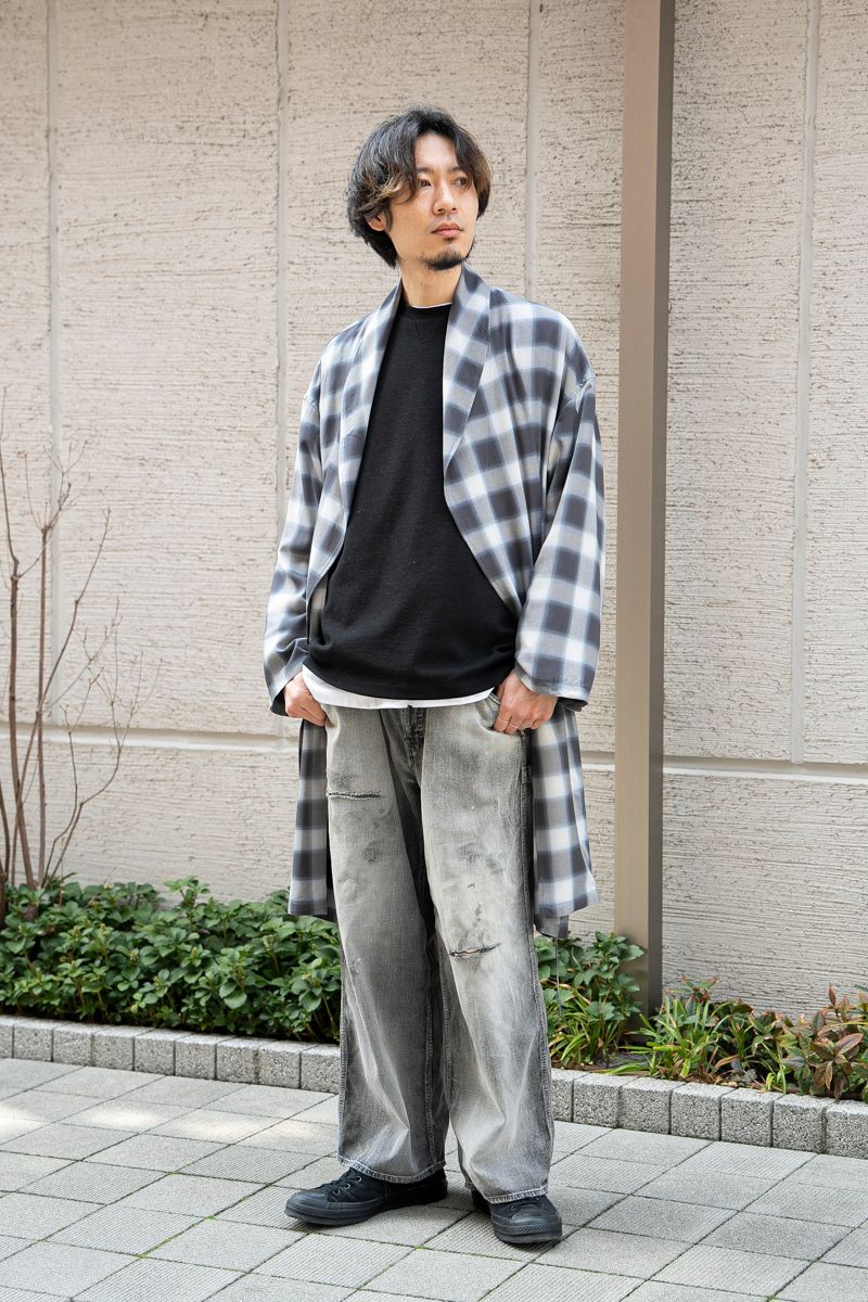 長身を活かしたガウンで春の始まりを楽しむ 野川双太良