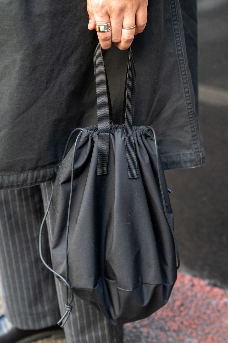 隙のないコーデに“好き”を与えるバッジ効果 河野正樹 5枚目の写真