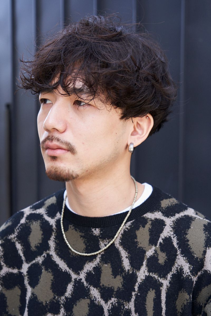 レオパード柄はシンプルコーデにこそ活きる 尾本匠太 3枚目の写真