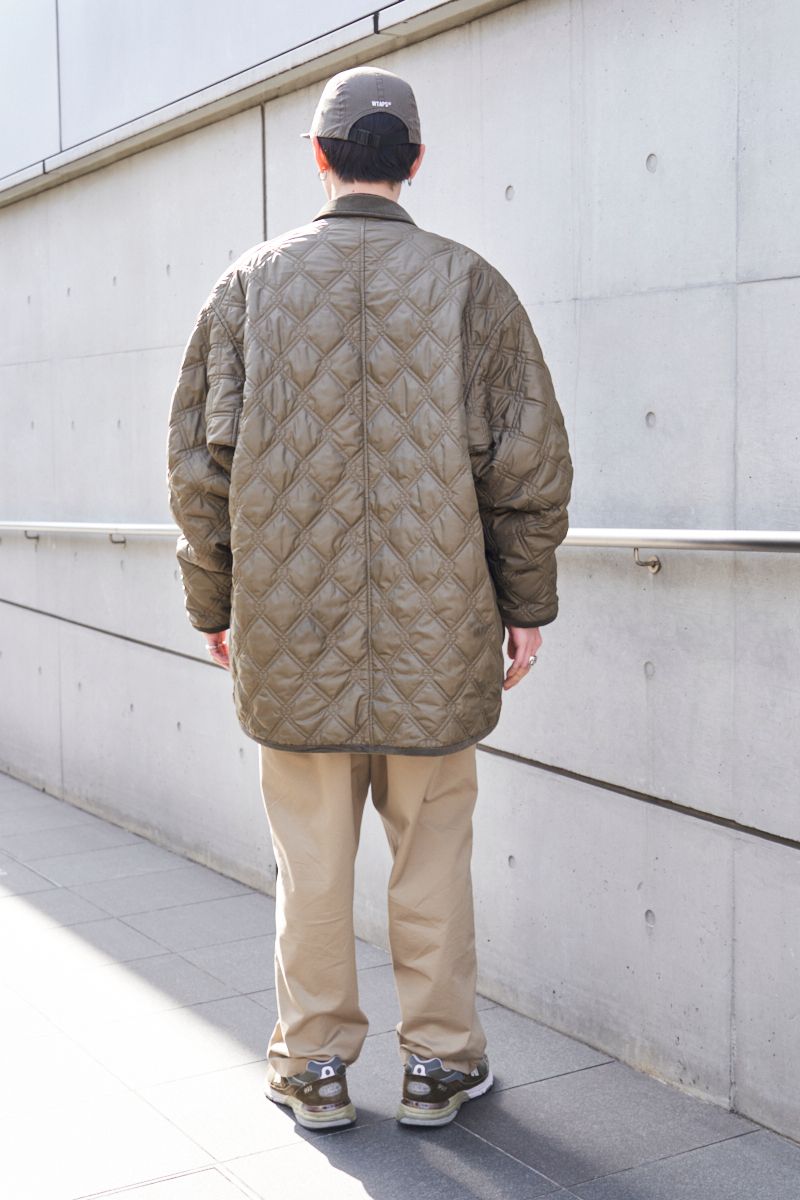オリーブ色のキルティング×チノが相性抜群 原田浩一 2枚目の写真