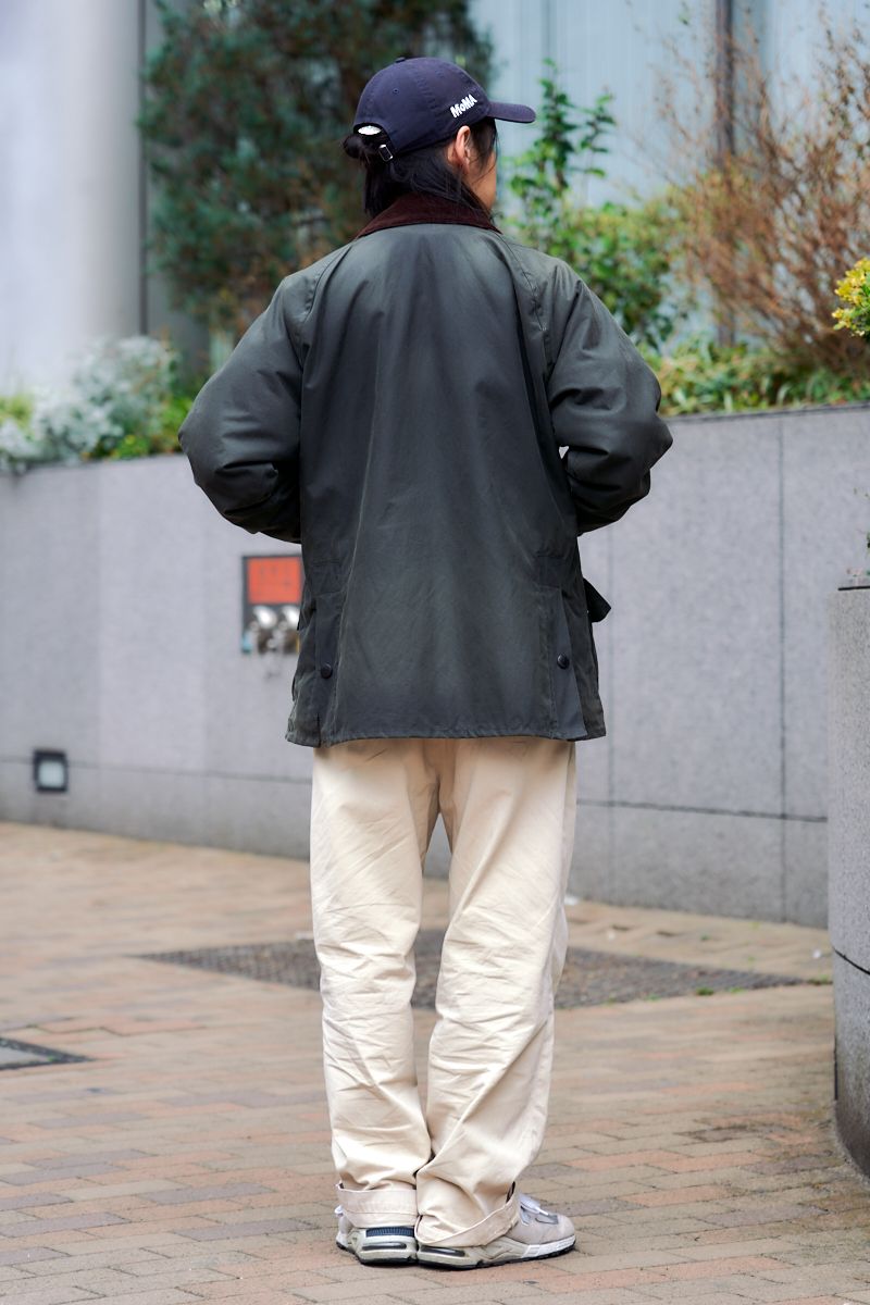 バブアー×チノパンにこなれ感をプラス 佐藤 洋 2枚目の写真