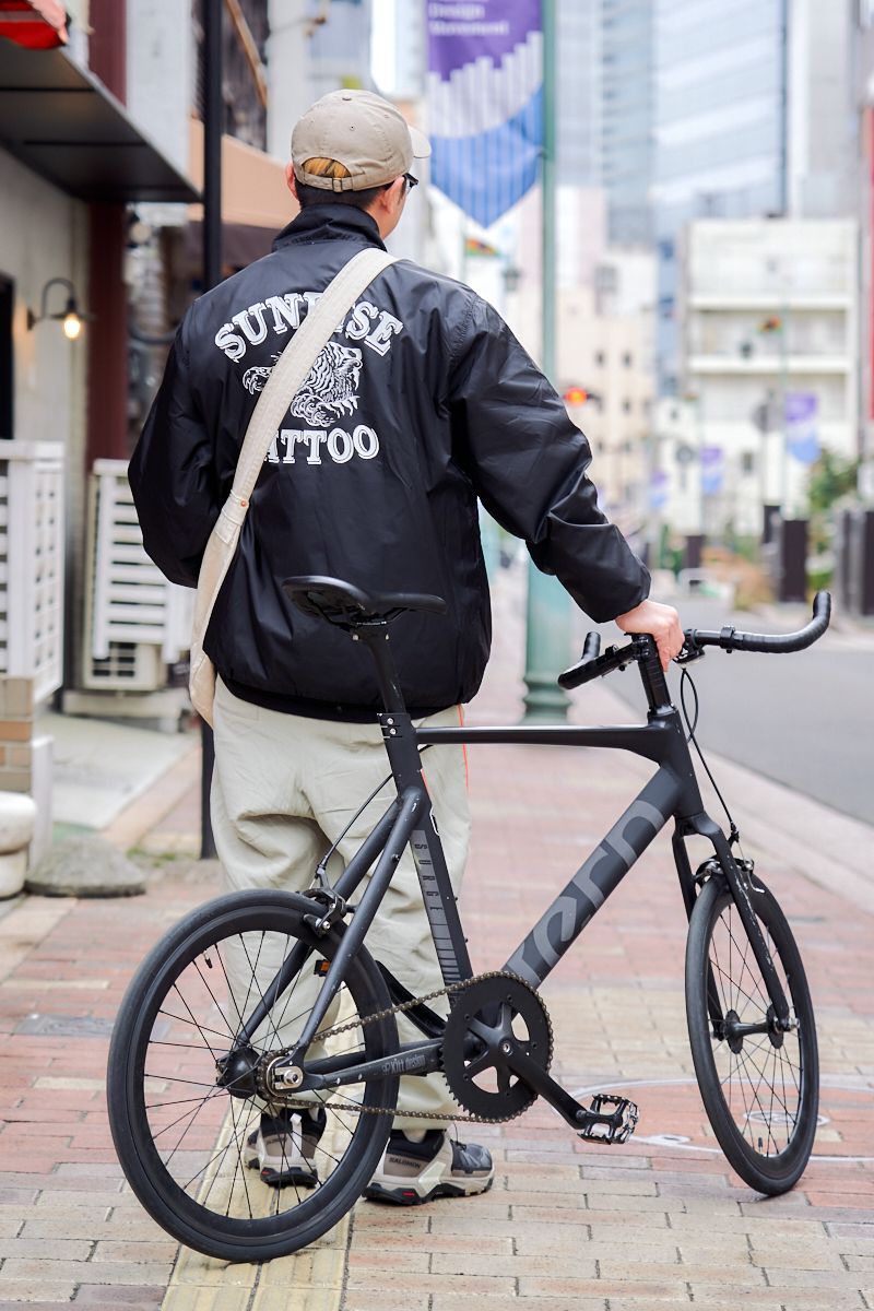 街を駆け抜ける自転車乗りの正解コーデ 上野 亮 2枚目の写真
