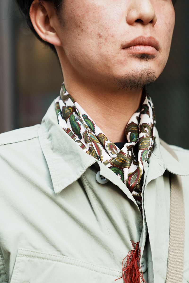 モッズに愛された老舗スカーフで首元を飾る 川口賢一 3枚目の写真