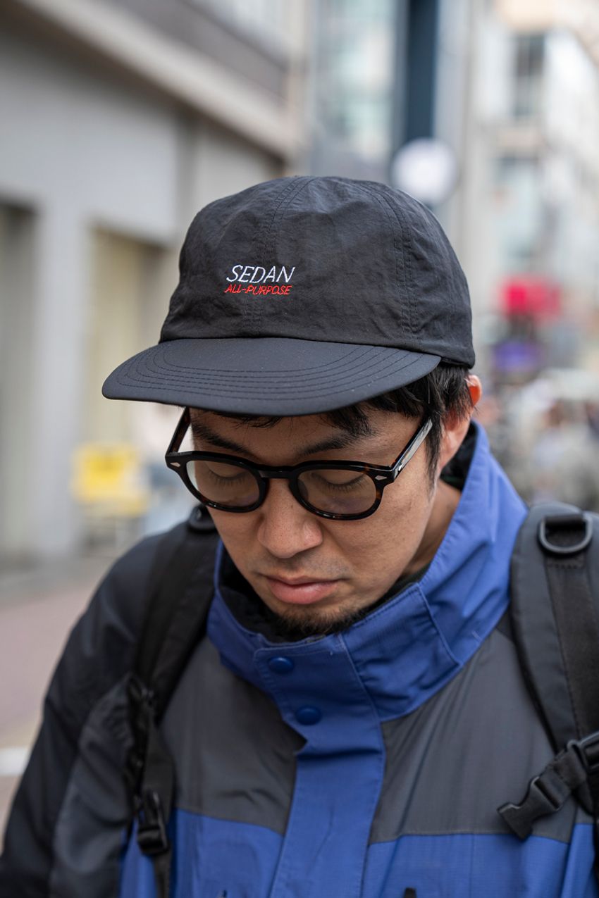 雨の日に使える“軽アウター”。洒落者の愛用ブランドはダイワ ピア39、フレッシュサービス…… - 10枚目の画像