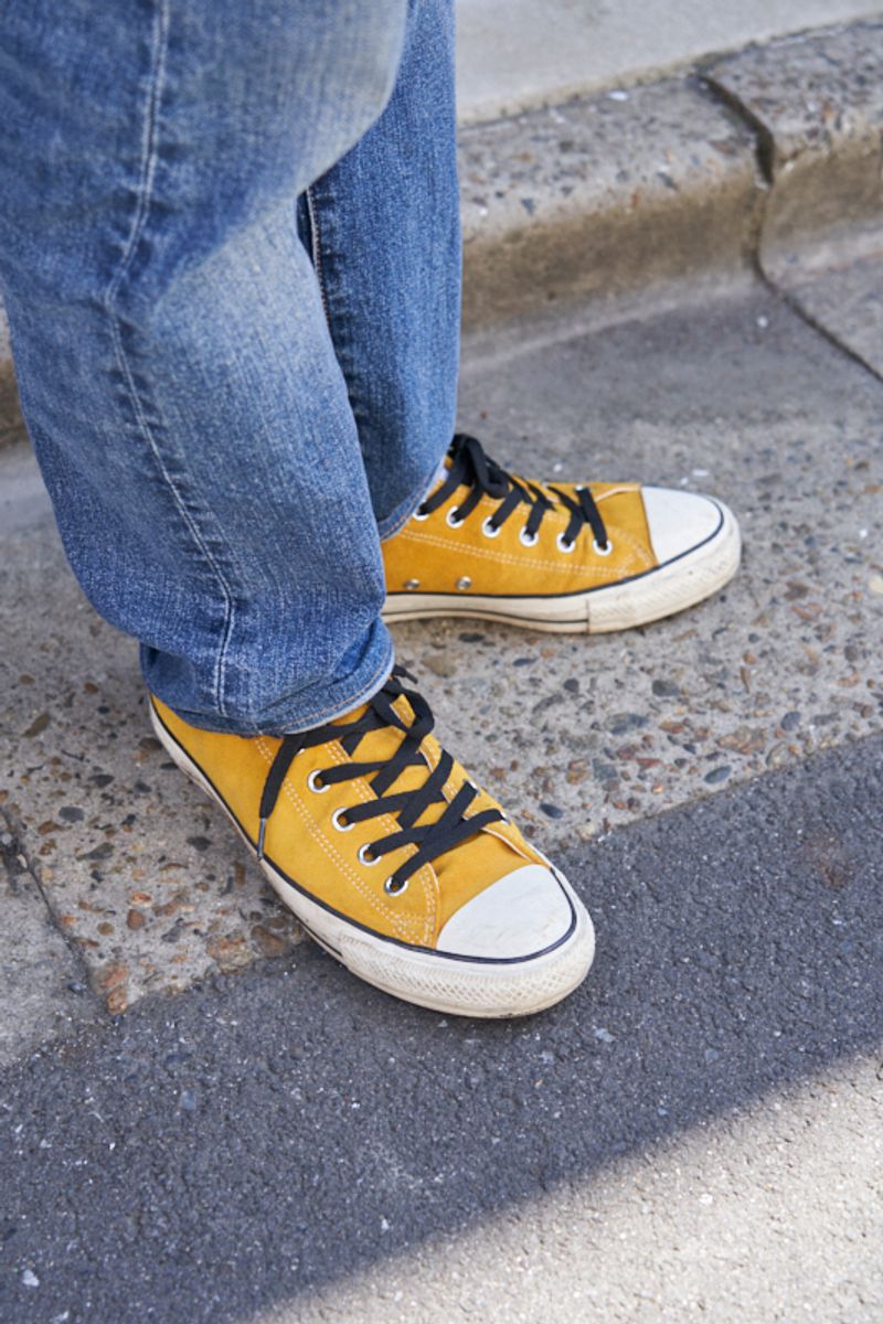 春のモッズコートはカラフルスニーカーと 木村泰士 4枚目の写真