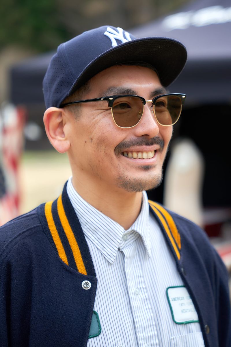 ストリートの極意。シャツの第一ボタンは閉める 杉坂友太郎 3枚目の写真