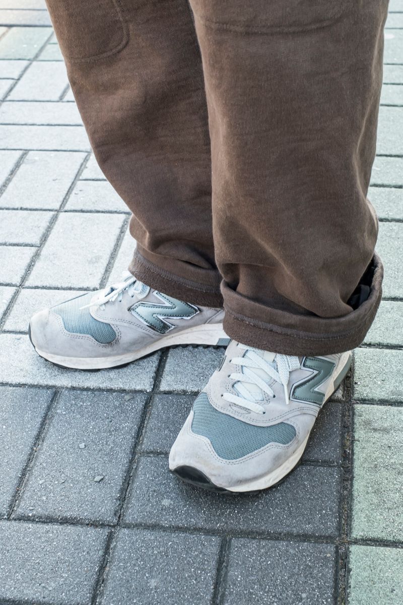 休日のゆったりコーデ。ベストで引き締め 深谷秀徳 5枚目の写真