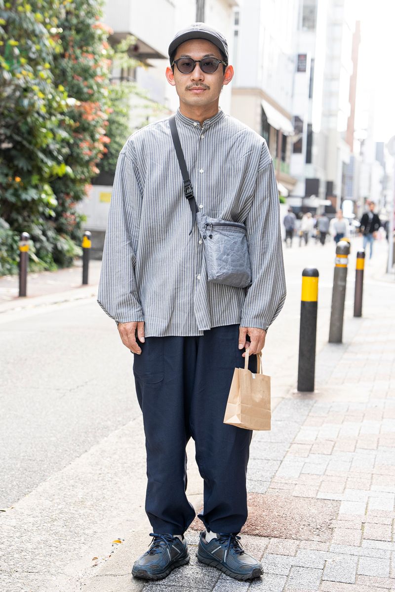 セミオーダーシャツと愛用アウトドアブランドのコーデ 髙山淳志