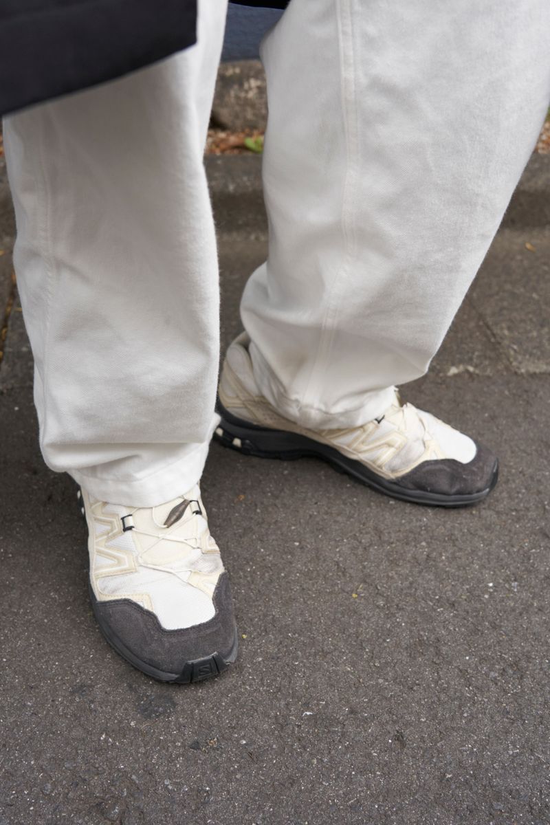 白のインパクトを着こなすモノクロマスター ホンマ 6枚目の写真