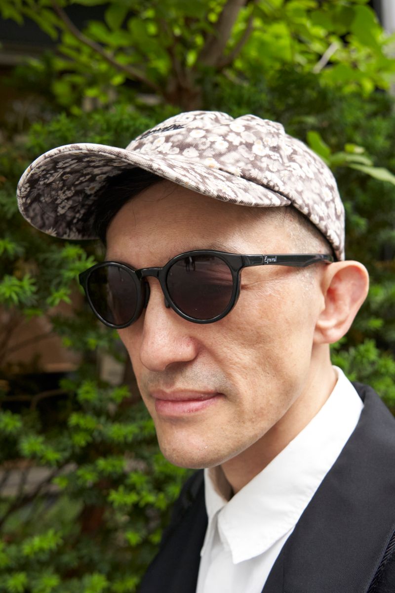 白のインパクトを着こなすモノクロマスター ホンマ 3枚目の写真