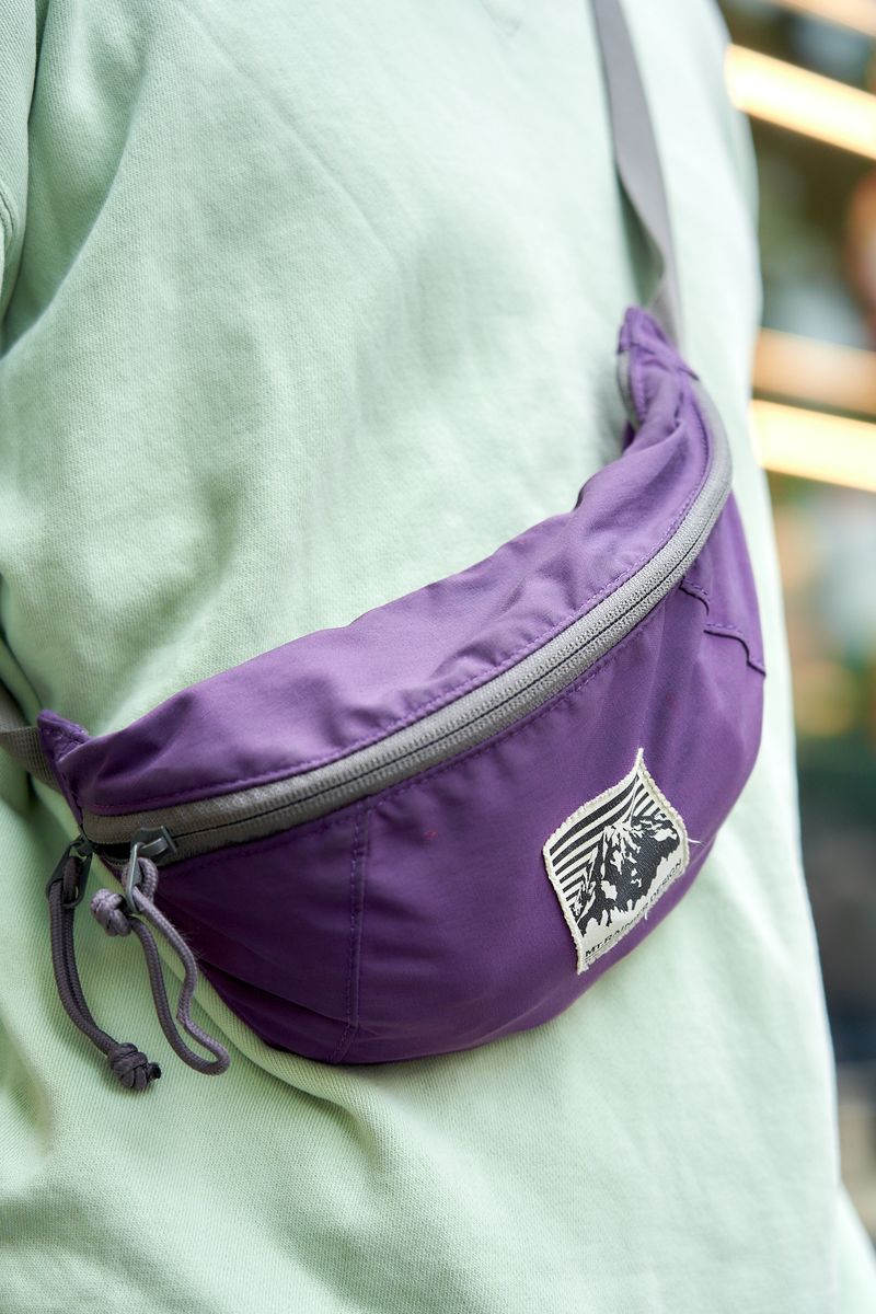 春が香るミントグリーンのスウェットコーデ 小関康道 4枚目の写真