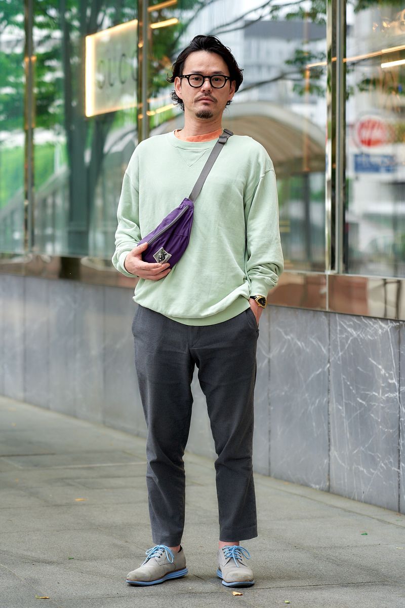 春が香るミントグリーンのスウェットコーデ 小関康道