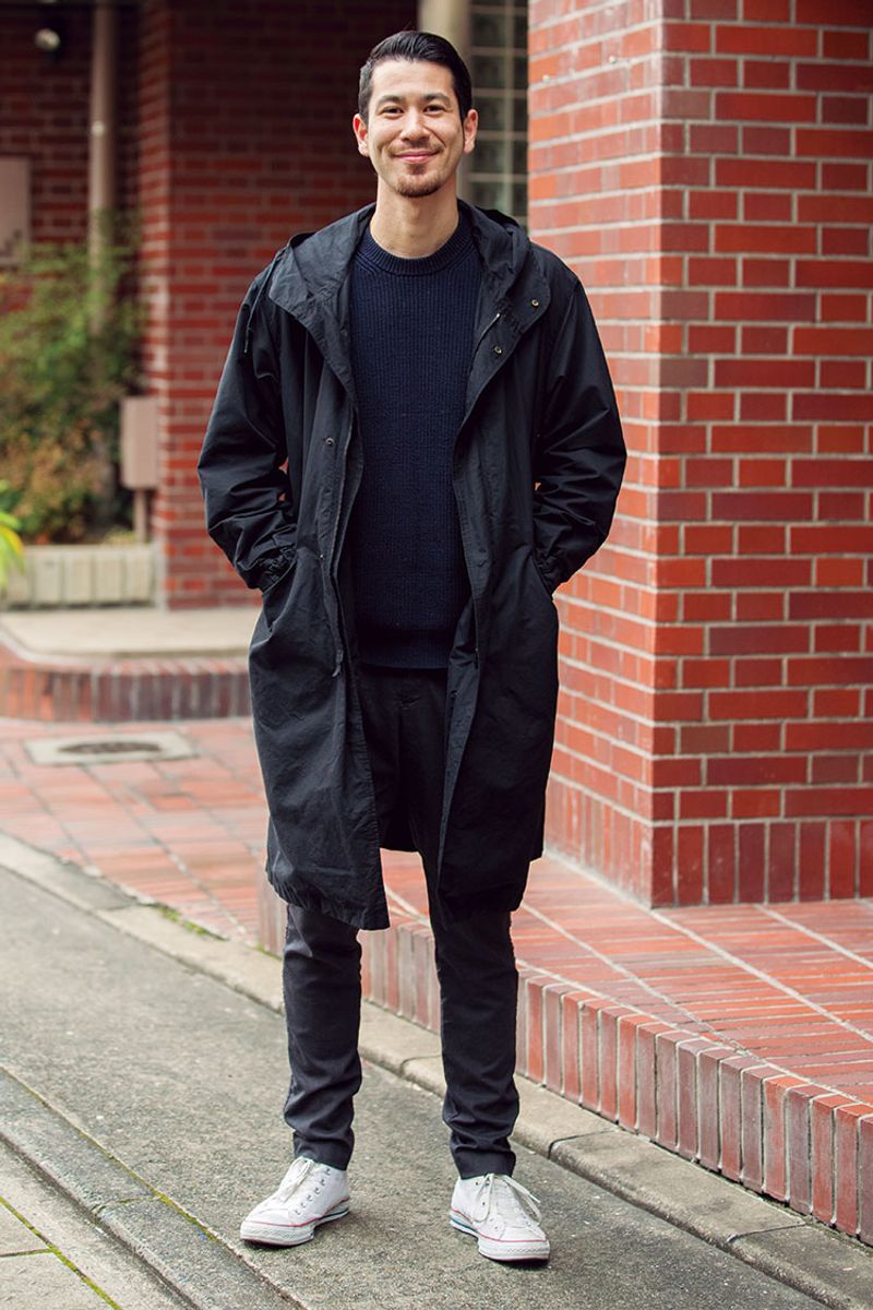 素材違いのブラック。それだけでもコントラストが引き立つ 亀田慎太郎