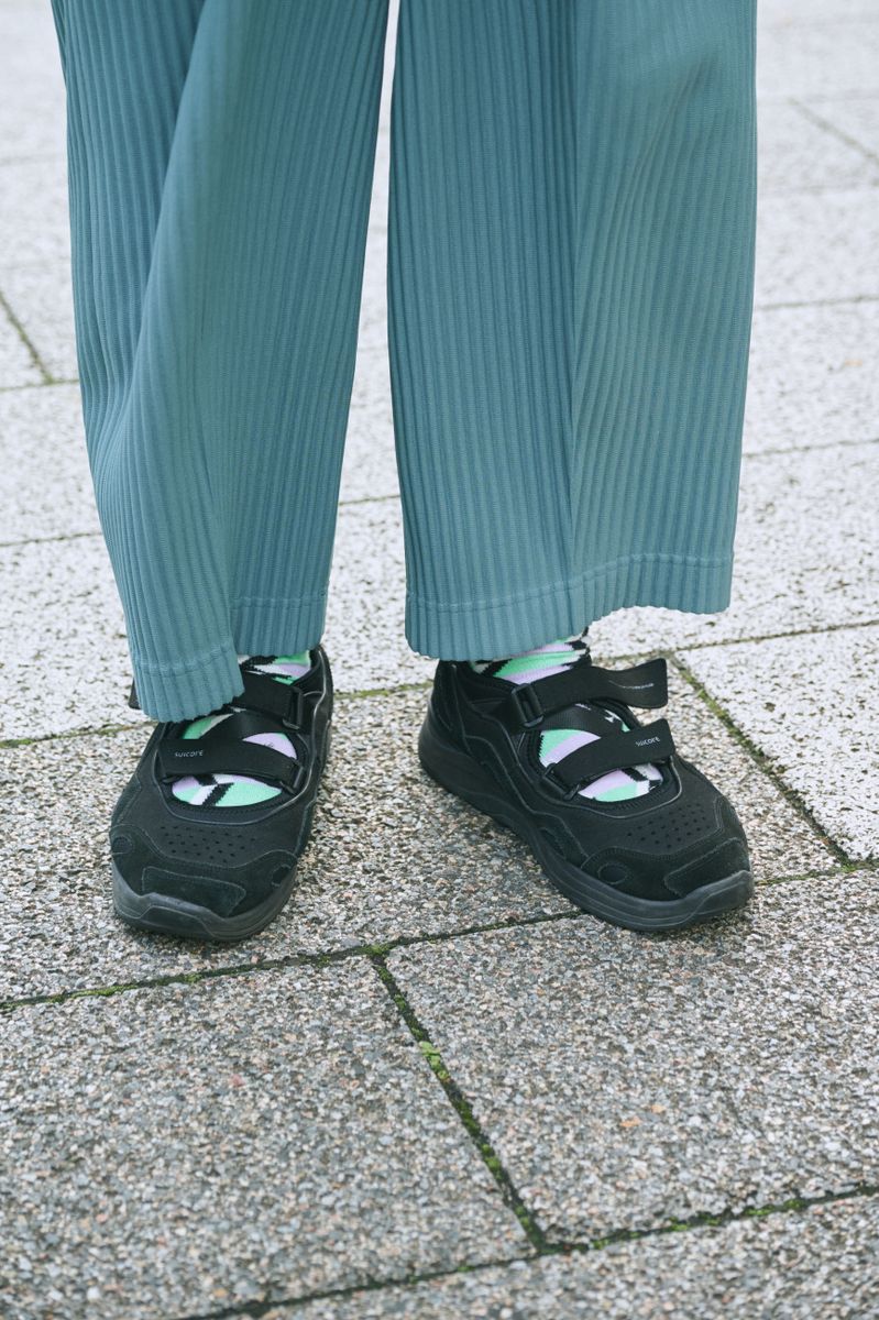 プリーツ×デニムジャケットの意外性が光る 花田陽一 4枚目の写真