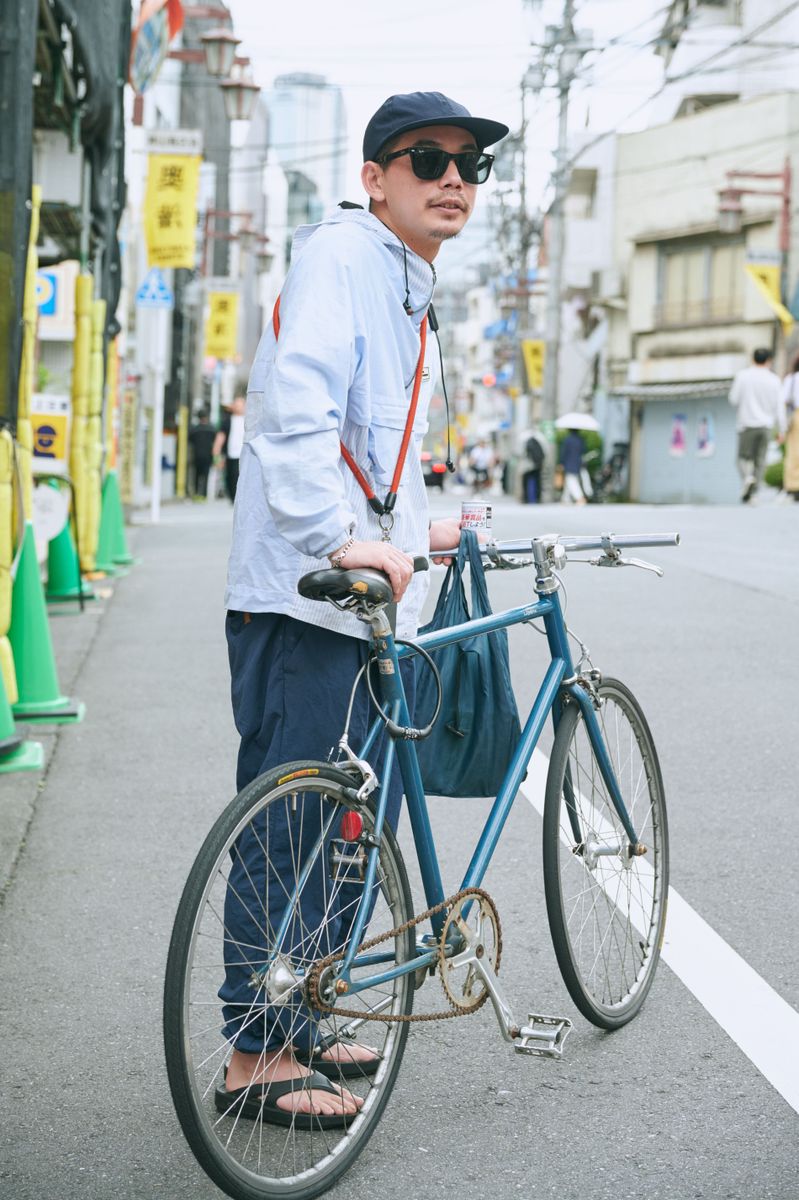 フレッシュな白ブルゾンのサイクルスタイル 佐藤幹樹 2枚目の写真