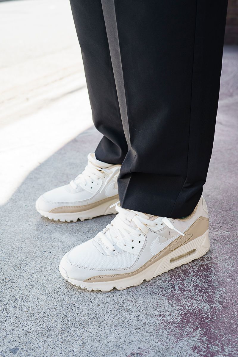 夏のカーキシャツは白を利かせて爽やかに 齋藤卓弥 4枚目の写真