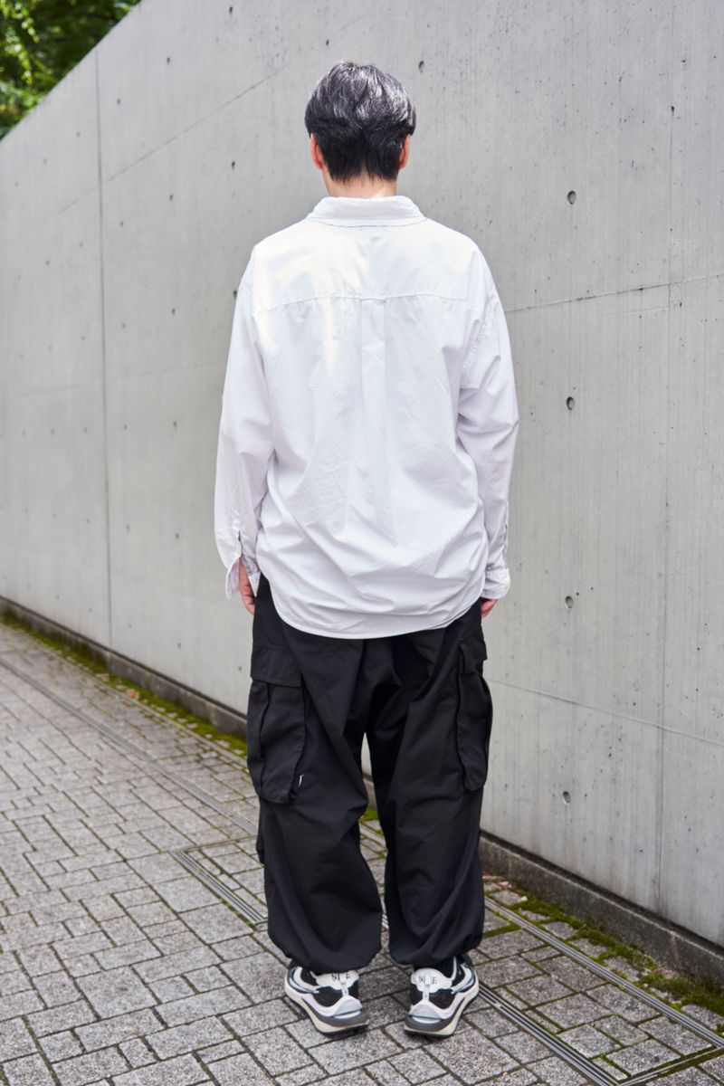 軽さが出るパラシュートパンツにハイテク靴 コウ 2枚目の写真