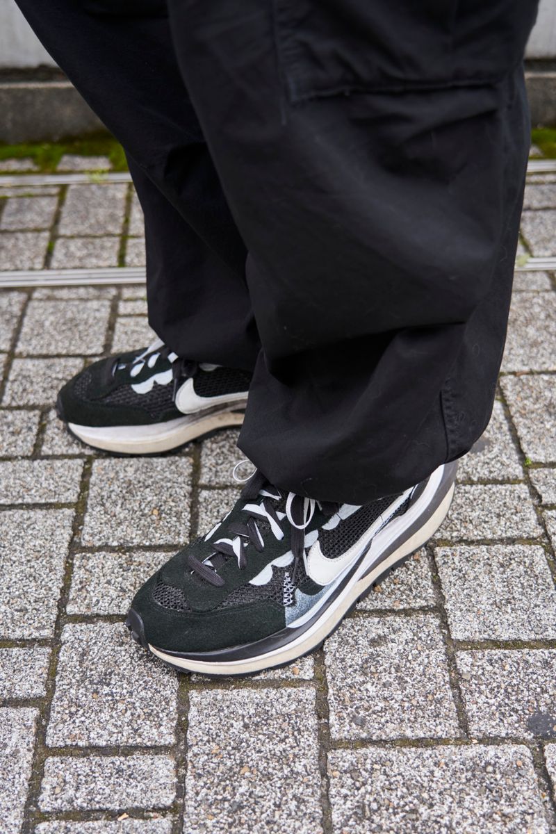 軽さが出るパラシュートパンツにハイテク靴 コウ 6枚目の写真