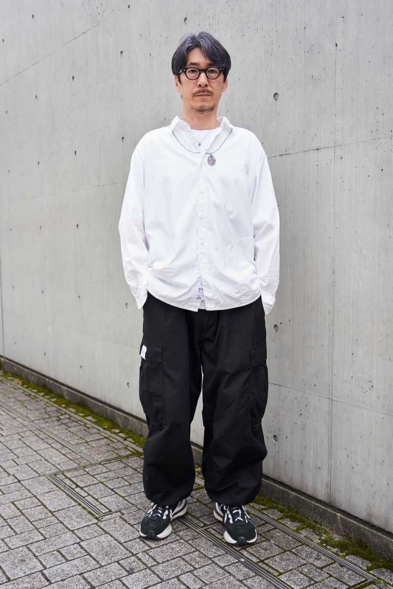 軽さが出るパラシュートパンツにハイテク靴 コウ