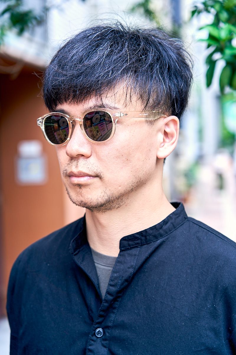 さりげないグリーンがダークトーンの隠し味 伊勢淳哉 3枚目の写真