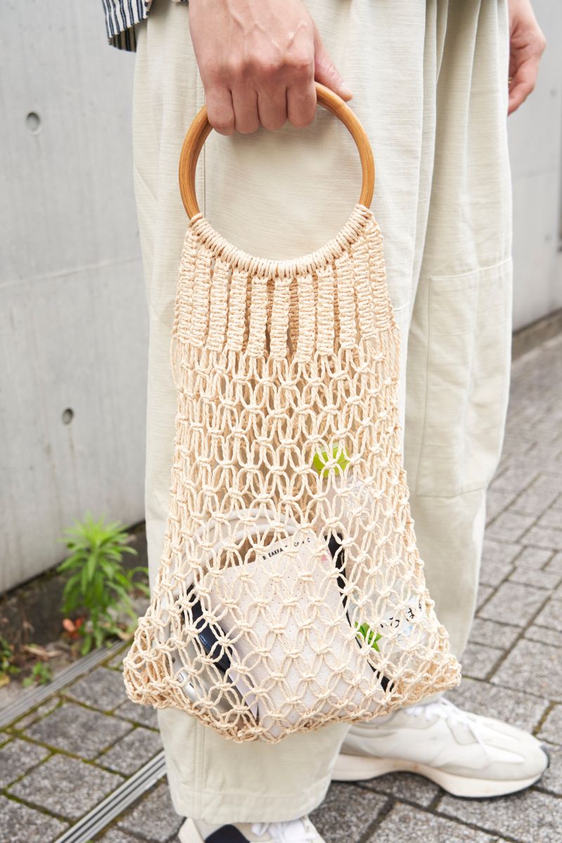 都会のサマーコーデ。ストライプ＆メッシュ 小島大河 4枚目の写真