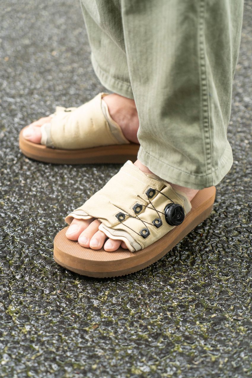 “白シャツ”に、どんなパンツを合わせてる？チノ、ワークetc.着こなし上手3名の模範解答をスナップで紹介 - 9枚目の画像