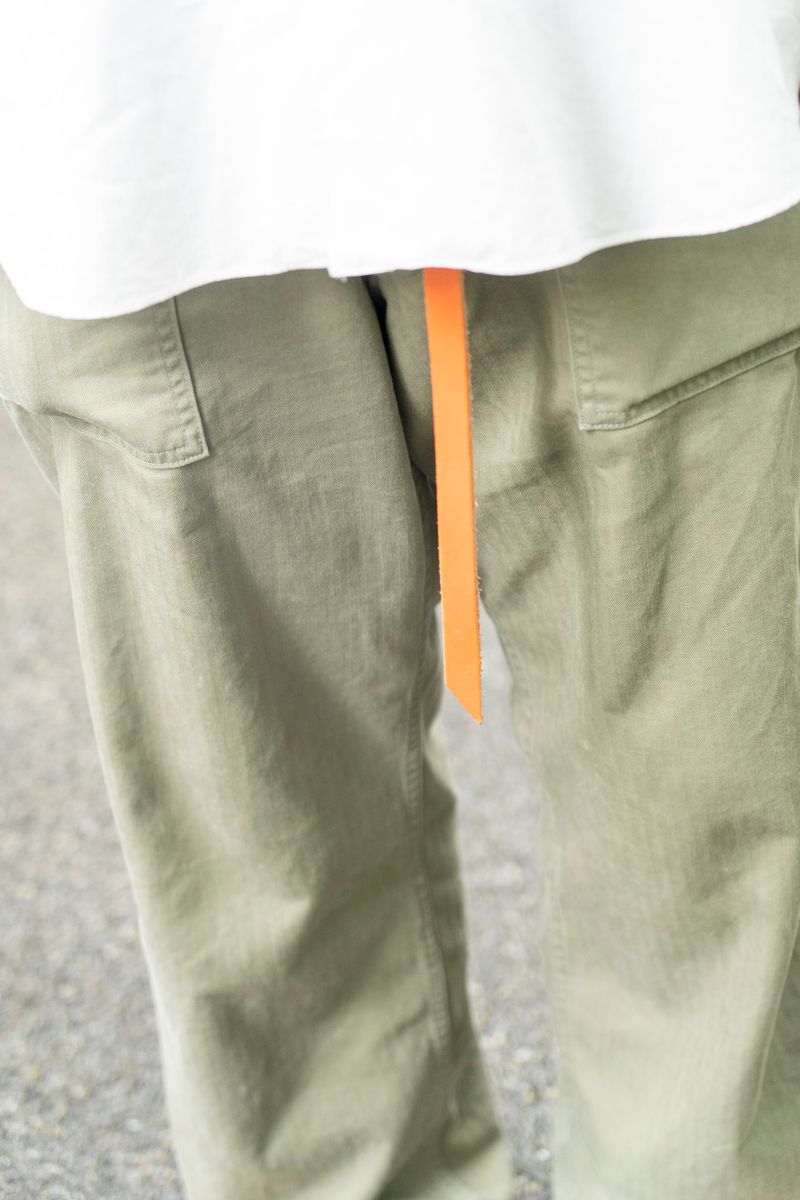 グラスコードとベルトの差し色をポイントに 村上 良 5枚目の写真